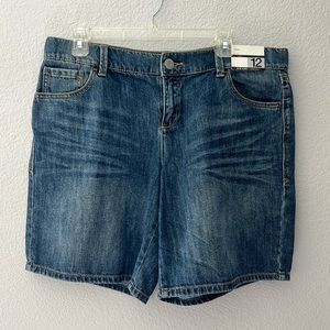 Women's jean shorts - New York & Company
